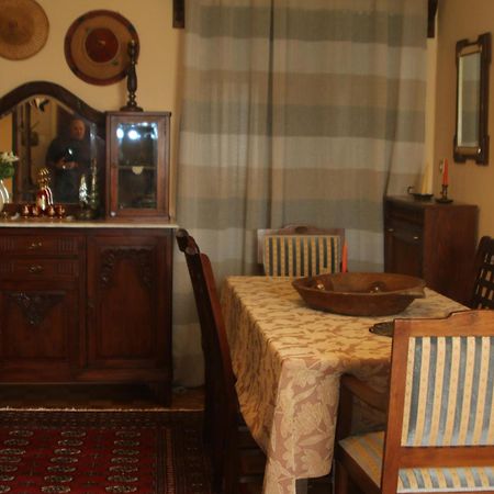Classic Apartment In קלמאטה מראה חיצוני תמונה