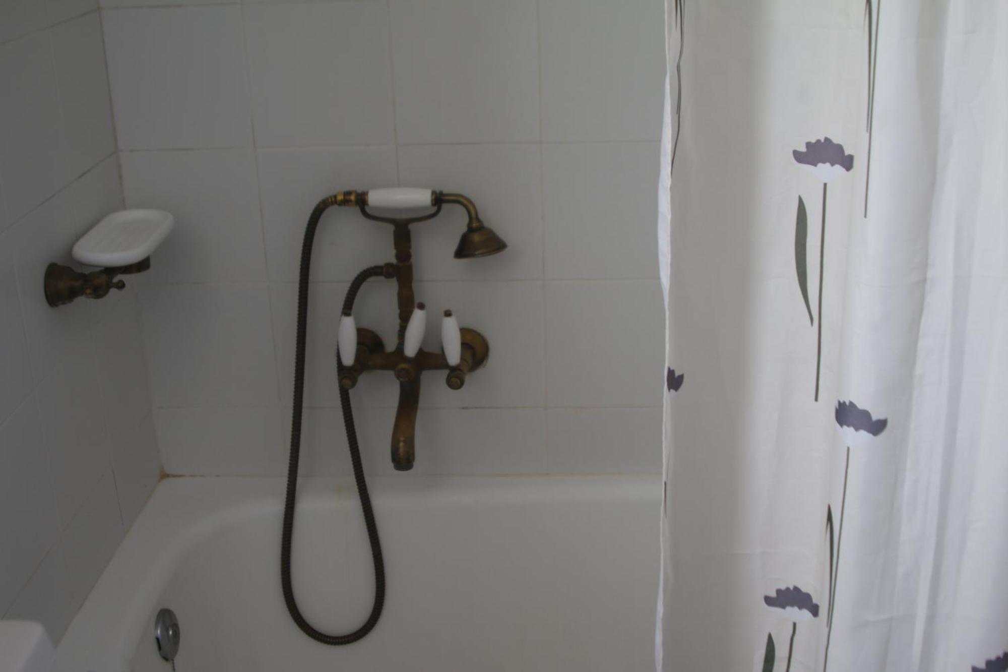 Classic Apartment In קלמאטה מראה חיצוני תמונה
