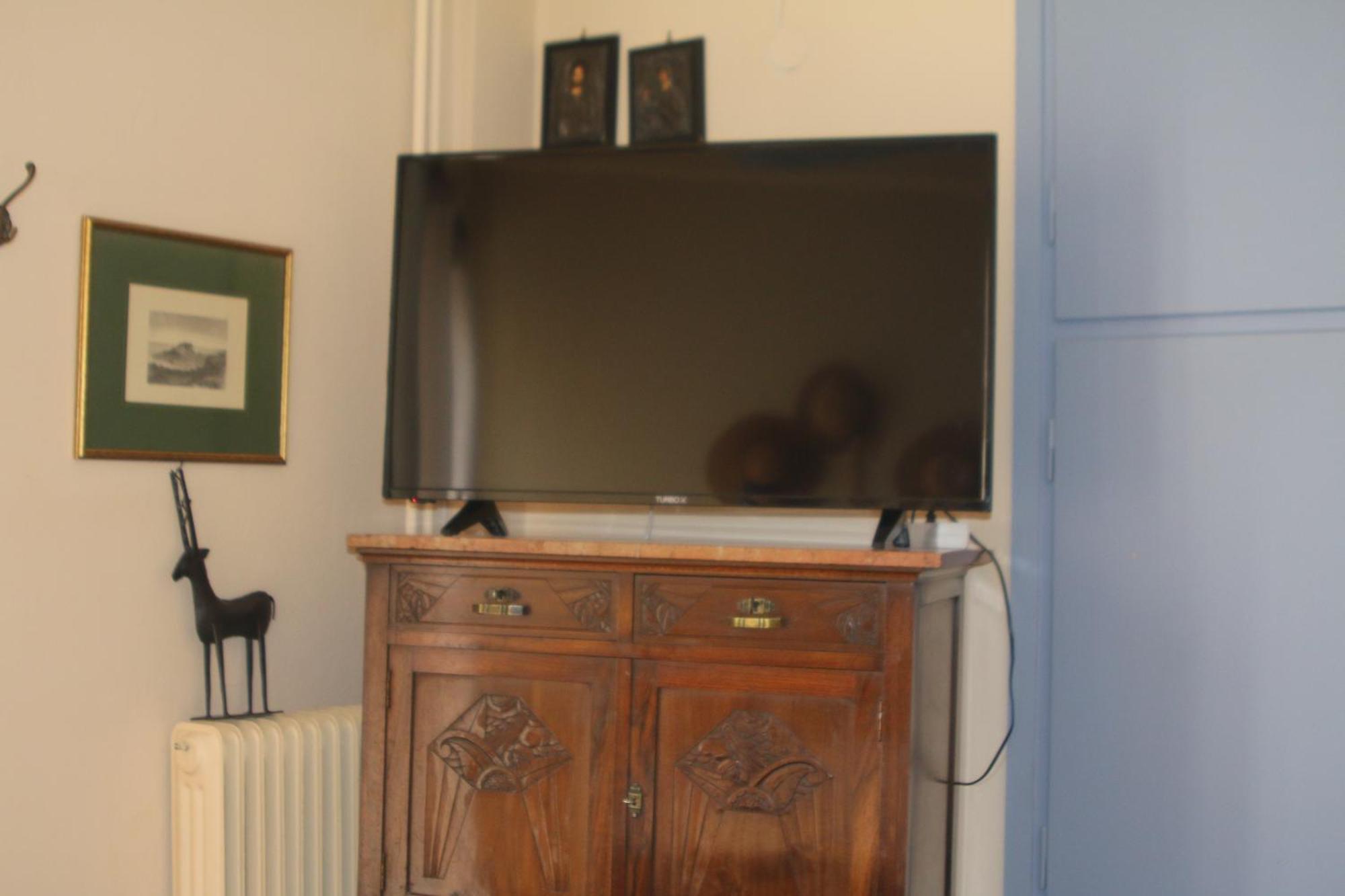 Classic Apartment In קלמאטה מראה חיצוני תמונה
